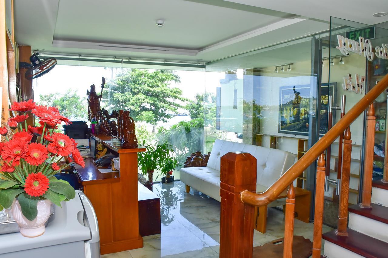 Sea View Dn Hotel Da Nang Bagian luar foto